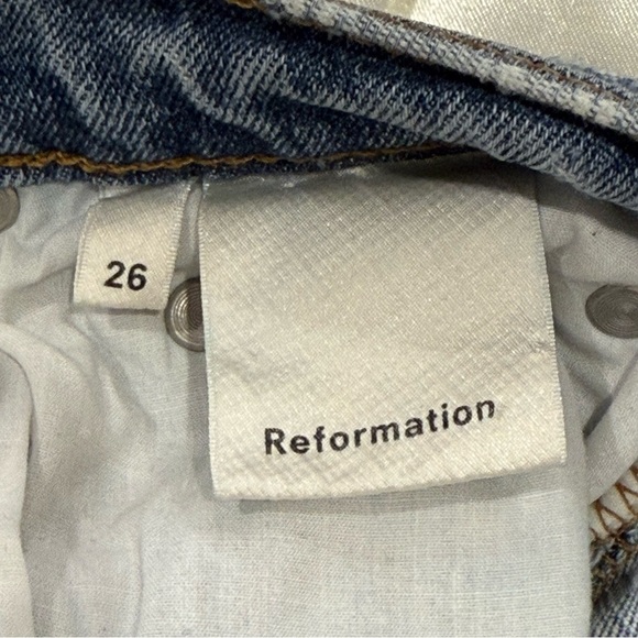 Reformation Crop Flood Jeans Kick Flare Distressed Size 26 Olympic Trendy Chic - Picture 7 of 9